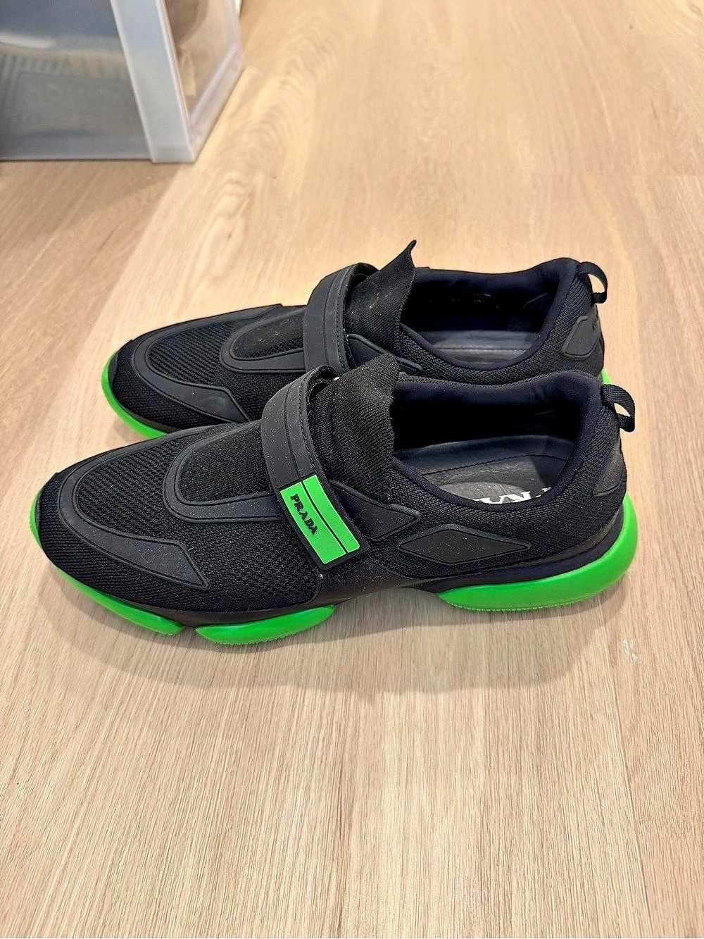 Prada Cloudbust Strap Sneaker Low Black & Green Like New
